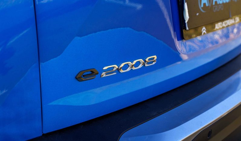 
								Peugeot e-2008 full									