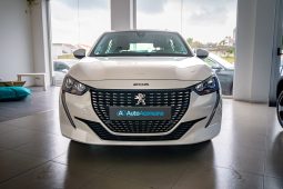 
										Peugeot 208 full									