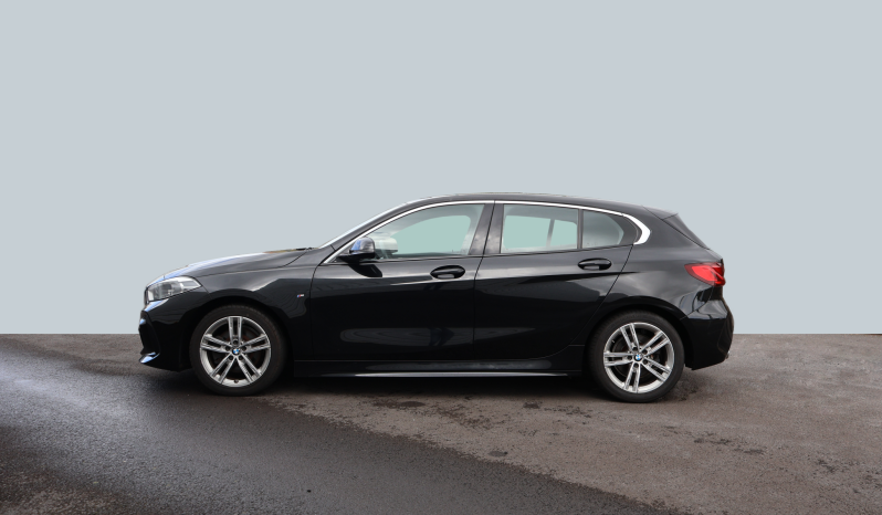 
								BMW 116d Pack M full									