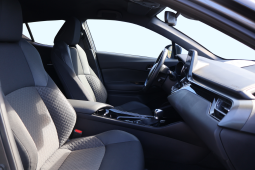 
										Toyota C-HR Square Colection full									