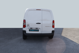 
										Toyota Proace City full									